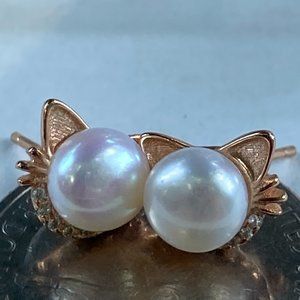 Darling little faux pearls earrings with vermeil cat's ears and whiskers